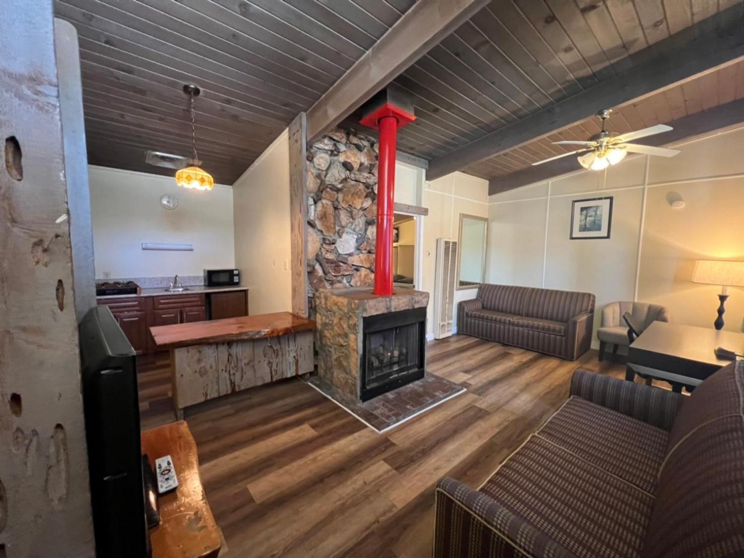 Omeo Suites Big Bear Биг Беър Лейк Стая снимка