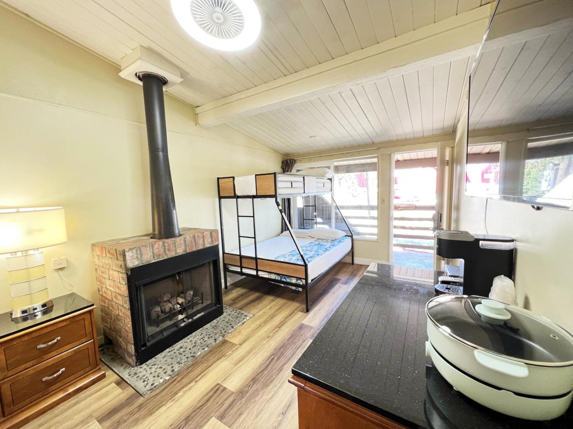 Omeo Suites Big Bear Биг Беър Лейк Стая снимка