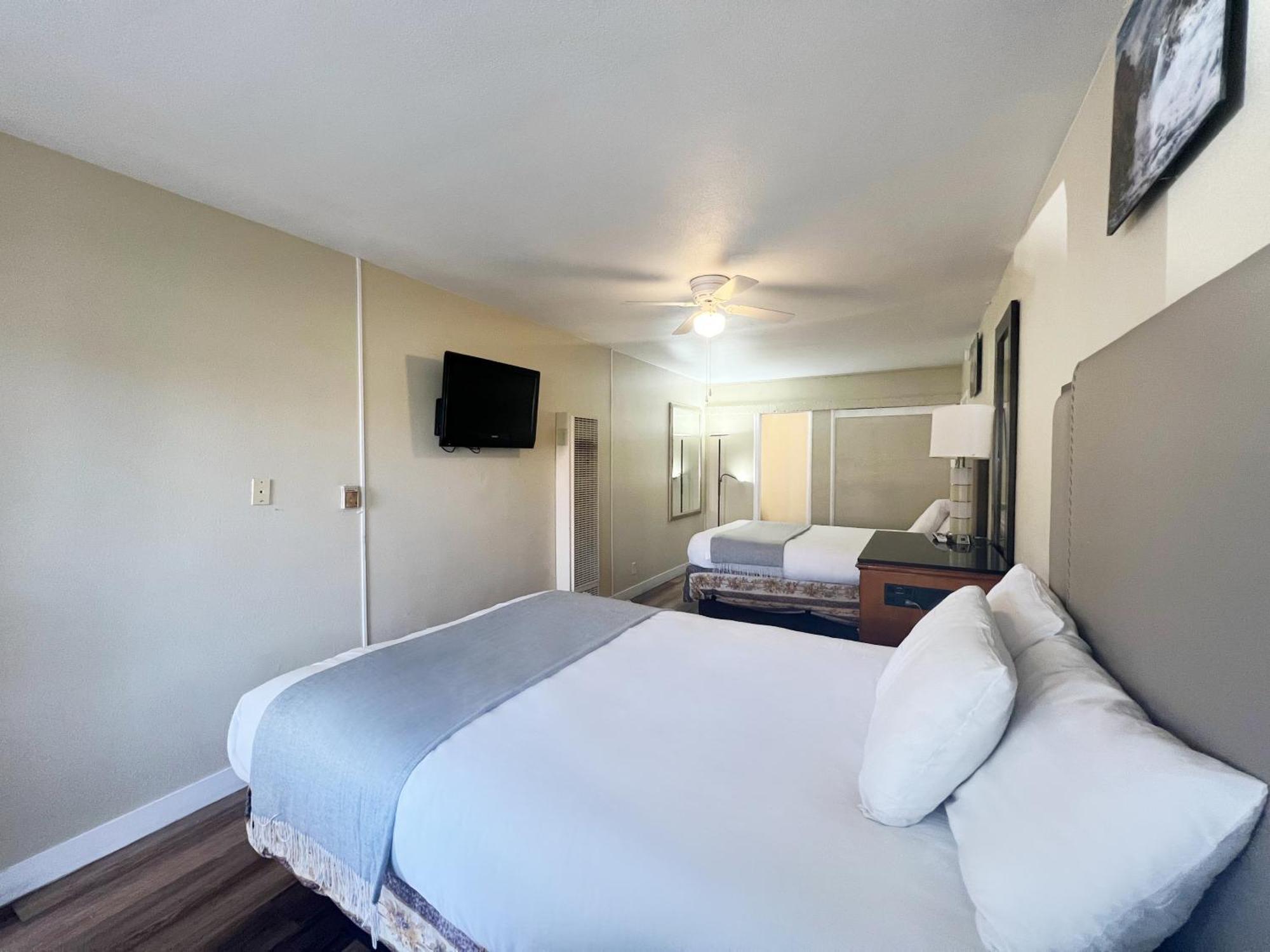Omeo Suites Big Bear Биг Беър Лейк Стая снимка
